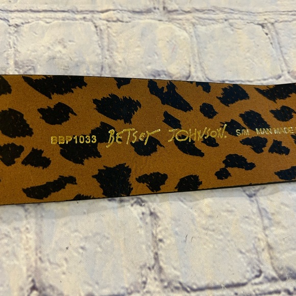 BETSEY JOHNSON BLACK PATENT/ANIMAL PRINT WIDE BELT COVERED BUCKLE BELT SIZE S/M - Picture 9 of 12